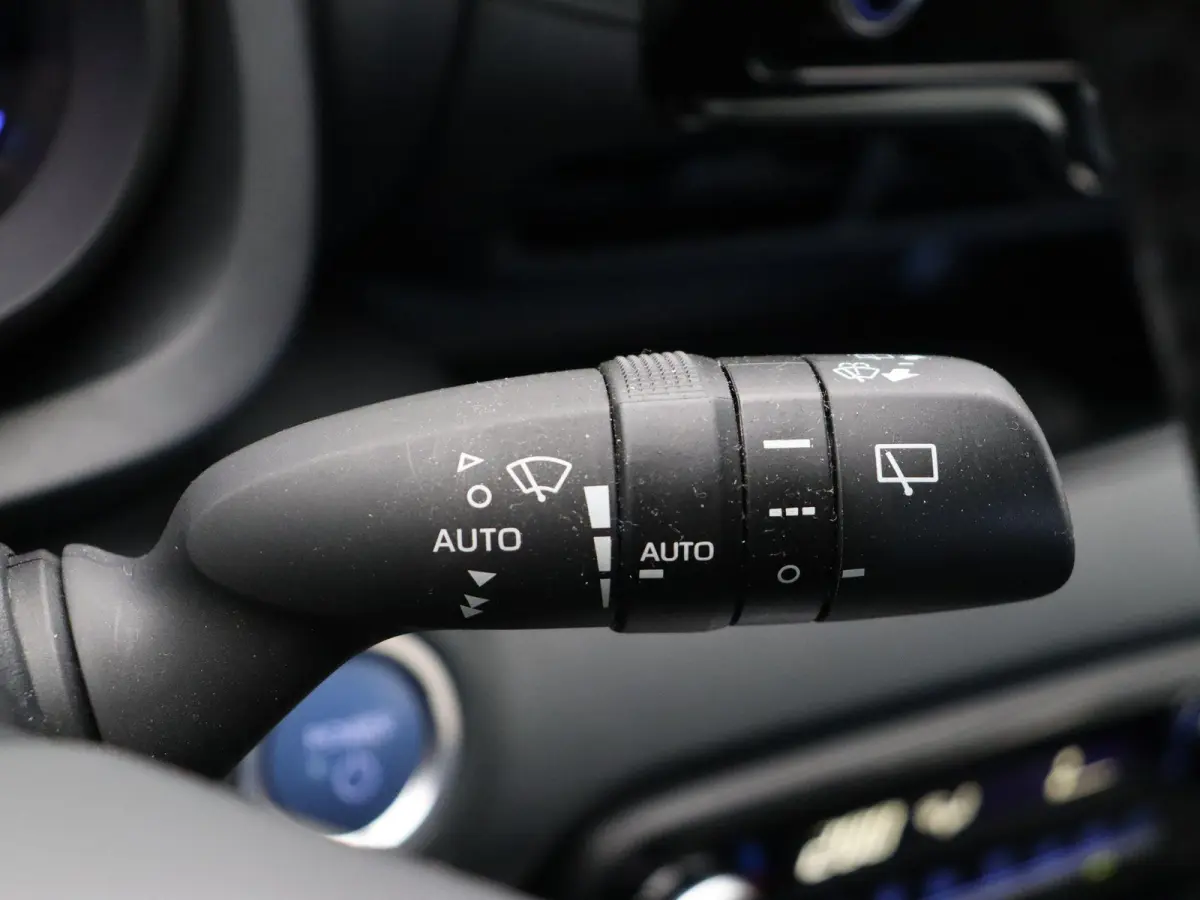 1.5 Hybrid Dynamic | Achteruitrijcamera | Apple Carplay & Android Auto | Full Led |