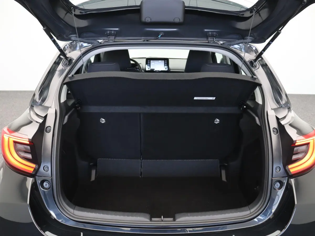1.5 Hybrid Dynamic | Achteruitrijcamera | Apple Carplay & Android Auto | Full Led |