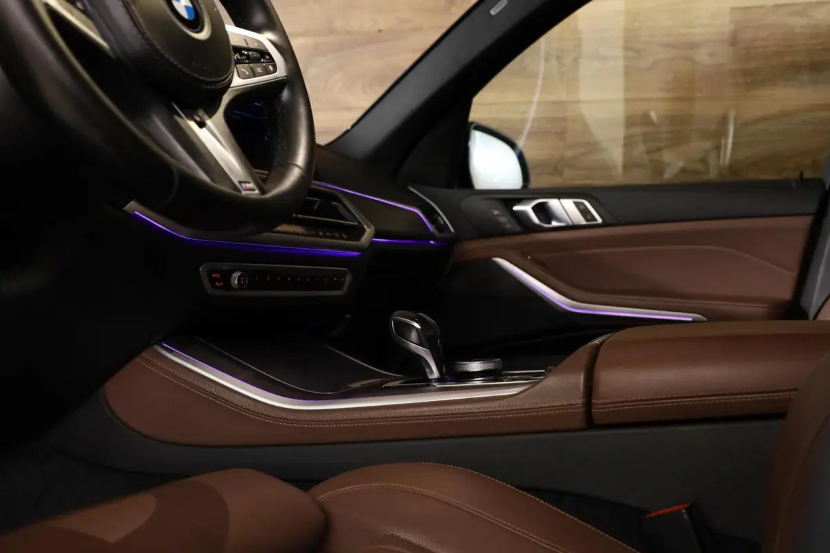 xDrive45e M-Sport|Skylounge|HUD|360|Aero|Ventilatie|