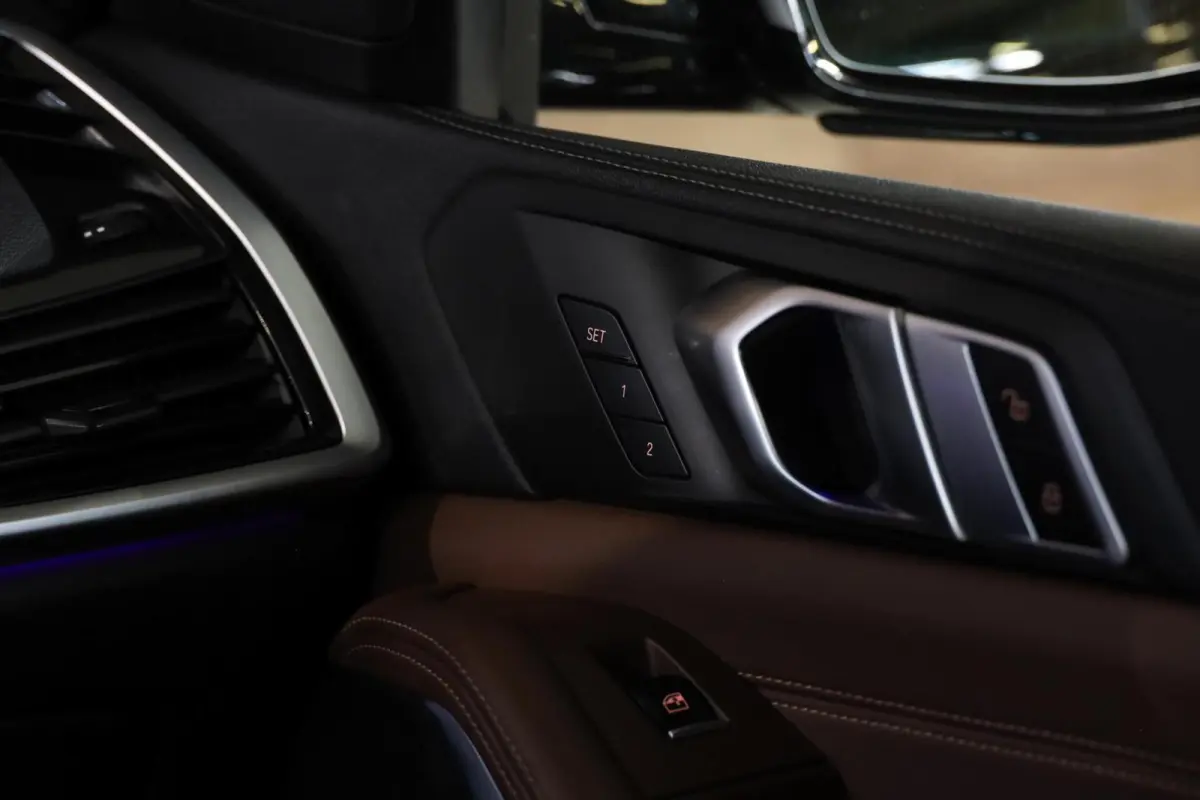 xDrive45e M-Sport|Skylounge|HUD|360|Aero|Ventilatie|