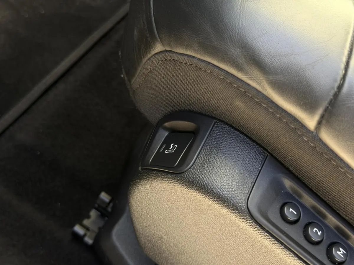 1.6 Plug-in Hybrid 225 Shine | Pano | Massage | Carplay