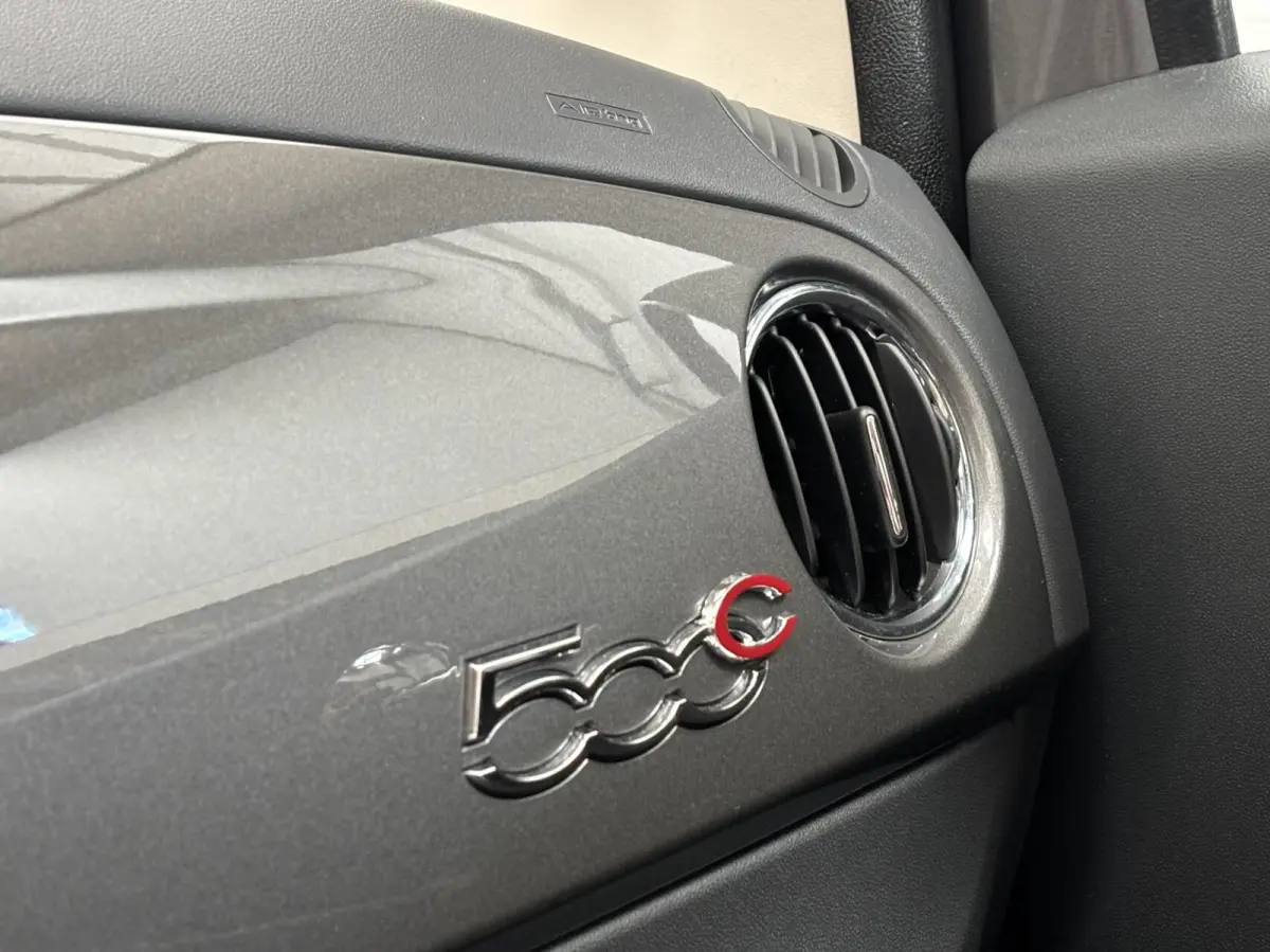 abrio TwinAir Turbo Lounge / NL Auto / Nieuw staat! / Navigatie / Groot scherm / Facelift / Rijklaar!