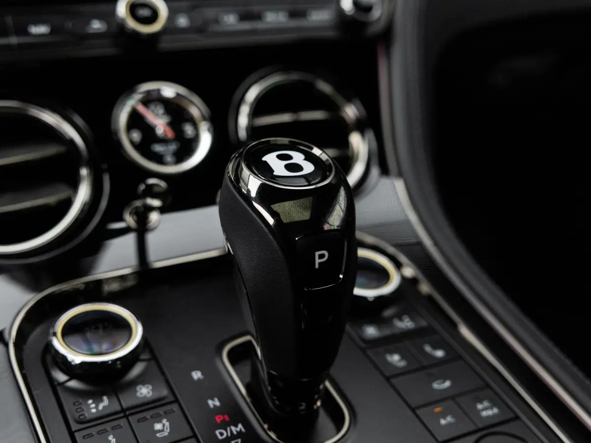 4.0 V8 Hybrid Black Edition | PANORAMADAK | TOURING SPECIFICATION | 22 INCH BLACK | NAIM SOUND | BTW AUTO |