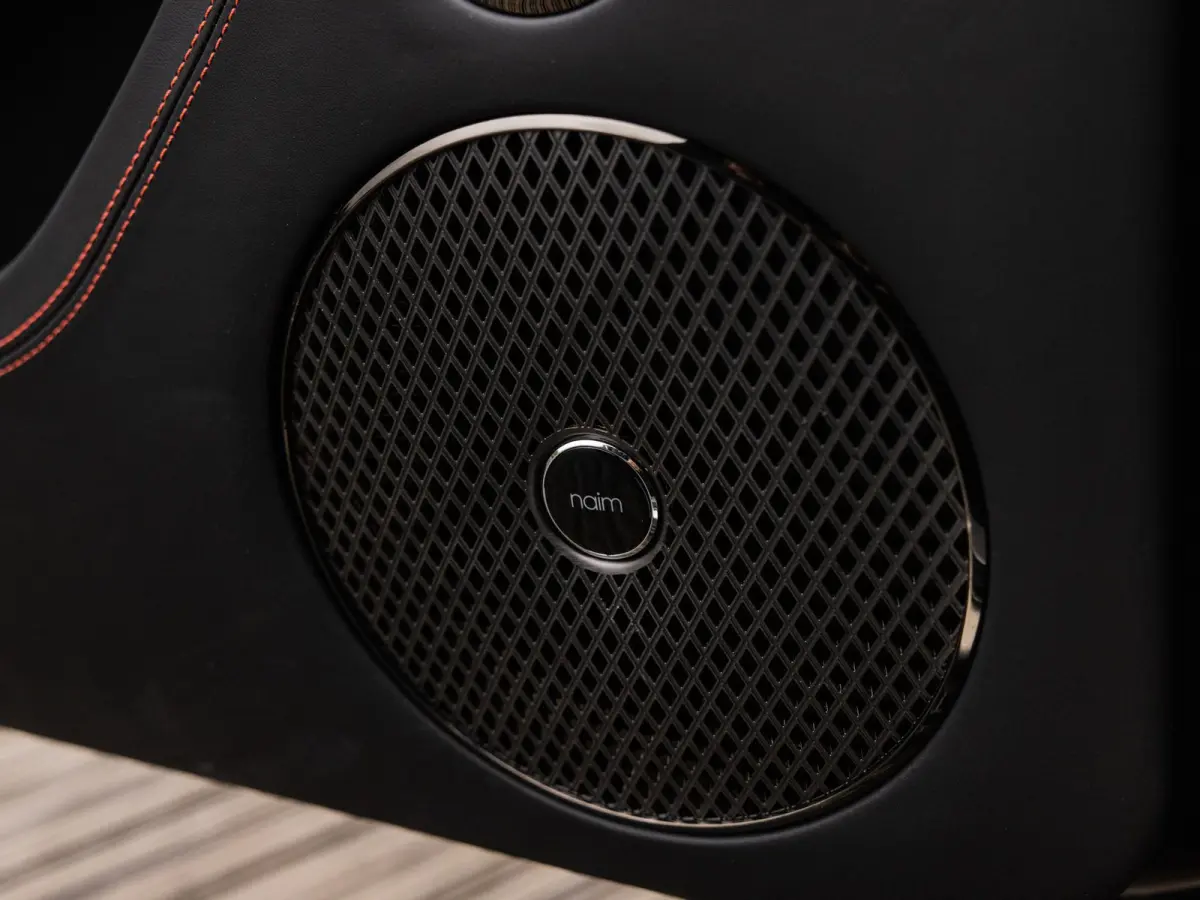 4.0 V8 Hybrid Black Edition | PANORAMADAK | TOURING SPECIFICATION | 22 INCH BLACK | NAIM SOUND | BTW AUTO |