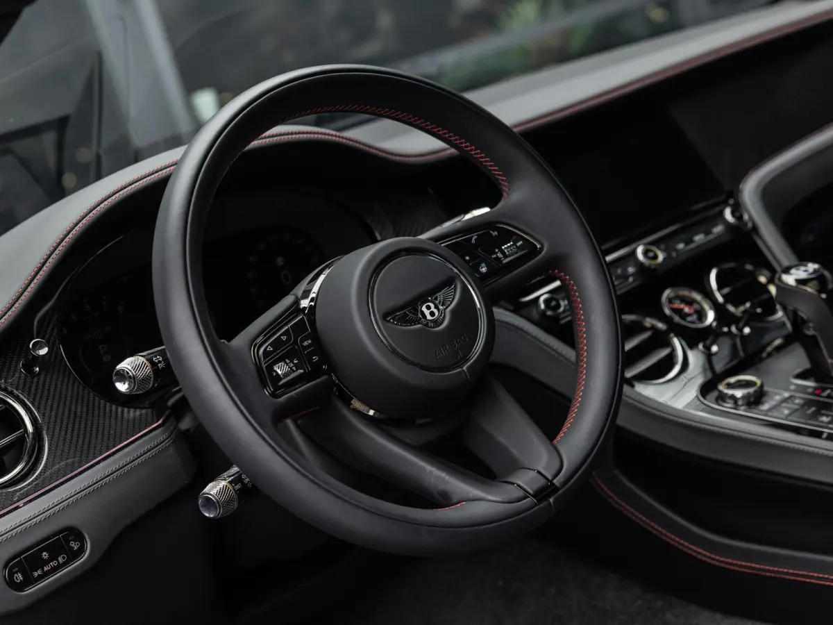 4.0 V8 Hybrid Black Edition | PANORAMADAK | TOURING SPECIFICATION | 22 INCH BLACK | NAIM SOUND | BTW AUTO |