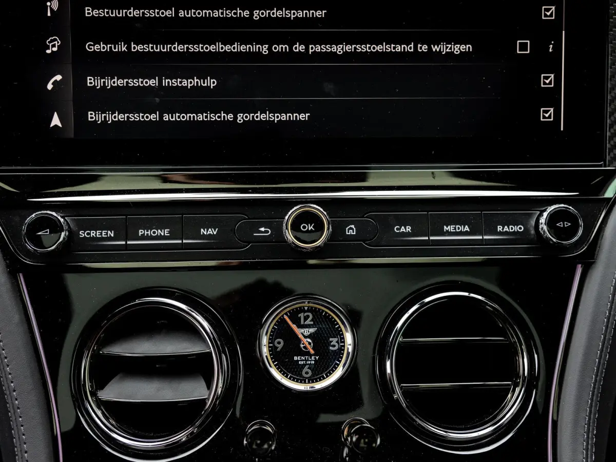 4.0 V8 Hybrid Black Edition | PANORAMADAK | TOURING SPECIFICATION | 22 INCH BLACK | NAIM SOUND | BTW AUTO |