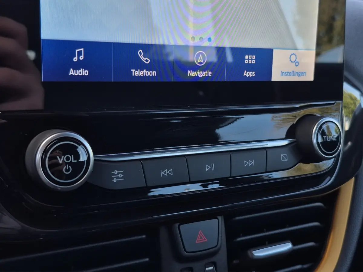 1.0 EcoBoost Active Voorruit verwarming | B&O Geluid | Parkeersensoren | LED | Climate control Full map navigatie | Carplay/android auto |