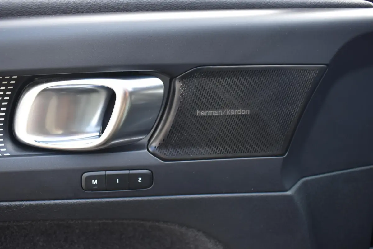 1.5 T5 R-Design Schuifdak | Harman & Kardon | Leder | 12 mnd BOVAG garantie | Whatsapp 06-53188999
