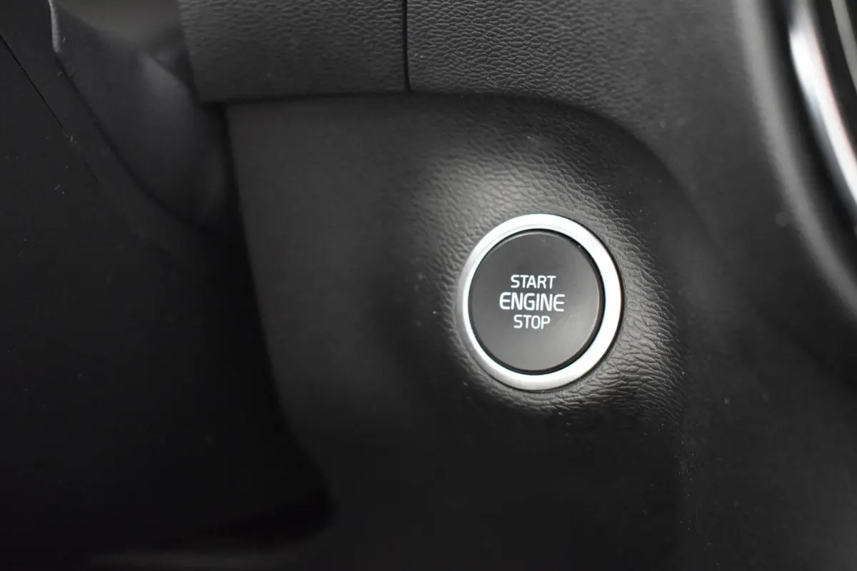 1.5 T5 R-Design Schuifdak | Harman & Kardon | Leder | 12 mnd BOVAG garantie | Whatsapp 06-53188999