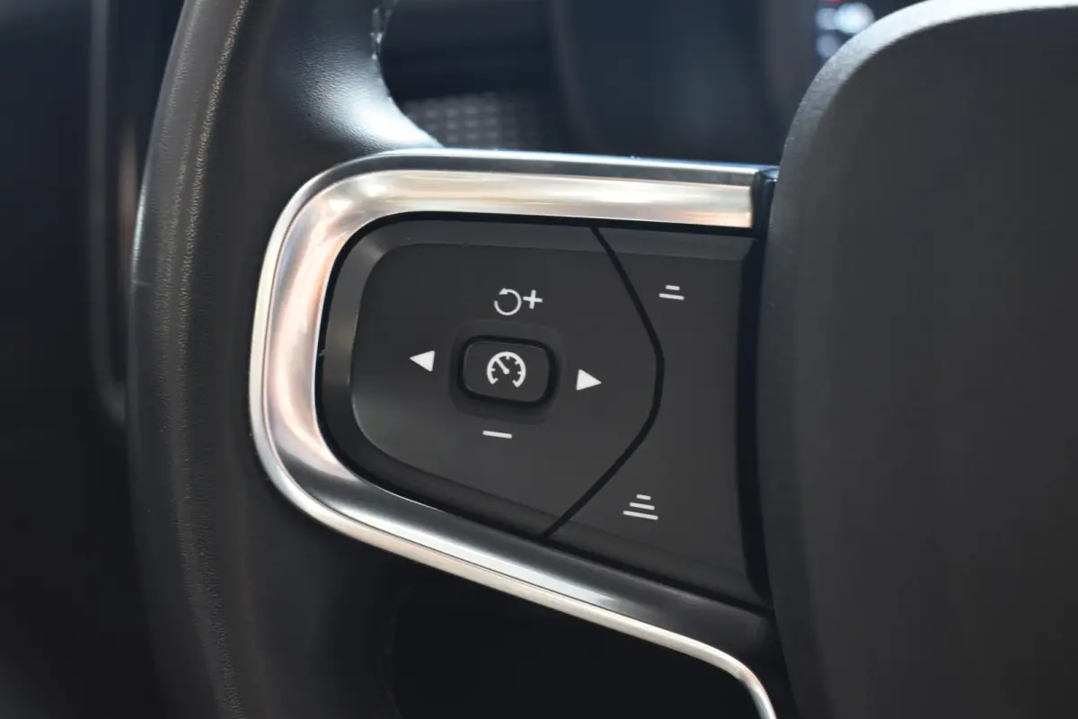 1.5 T5 R-Design Schuifdak | Harman & Kardon | Leder | 12 mnd BOVAG garantie | Whatsapp 06-53188999