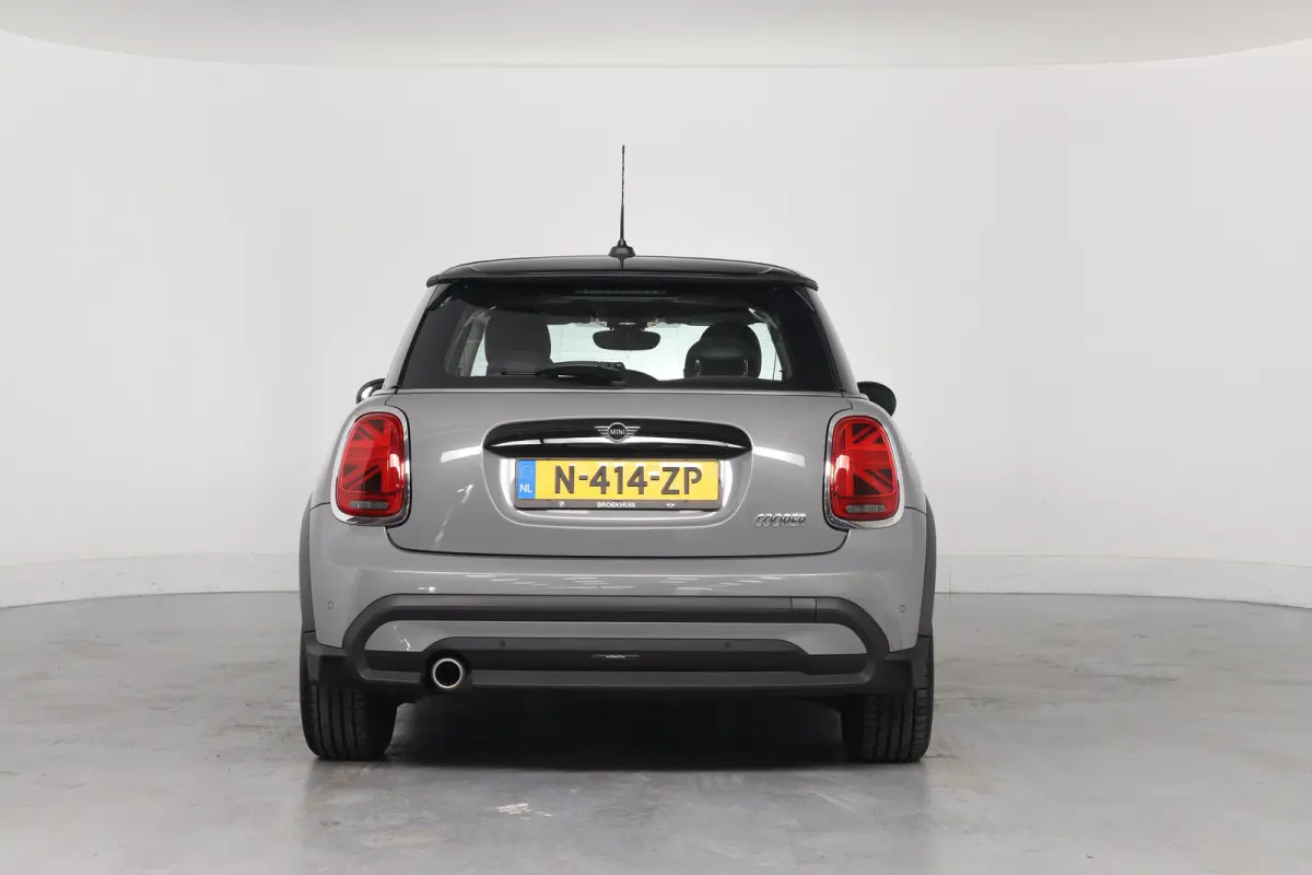 1.5 Cooper Classic | LED | Union Jack | Navi | Sfeerverlichting | Sportstoelen | Half Leder | Clima | Parkeersensoren | Lichtmetalen Velgen