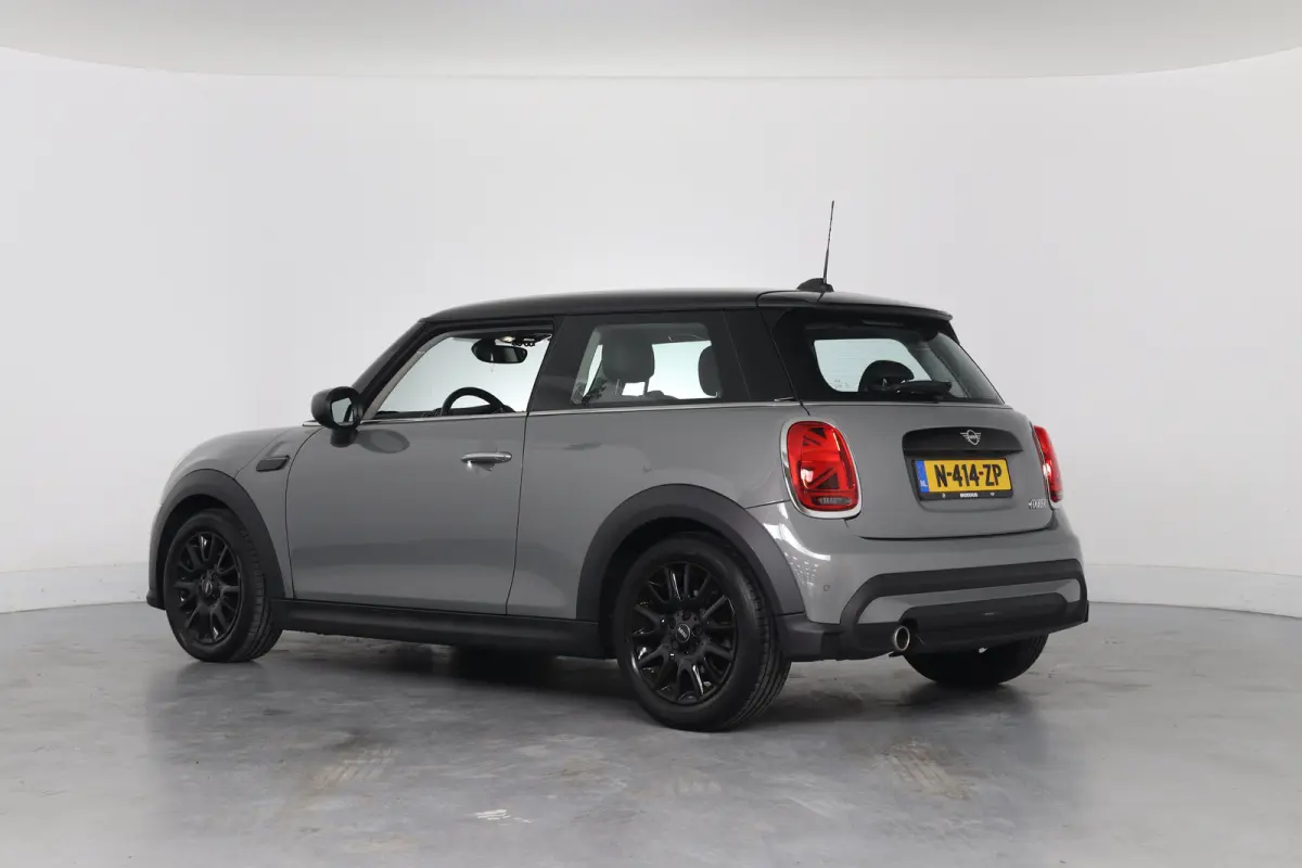 1.5 Cooper Classic | LED | Union Jack | Navi | Sfeerverlichting | Sportstoelen | Half Leder | Clima | Parkeersensoren | Lichtmetalen Velgen