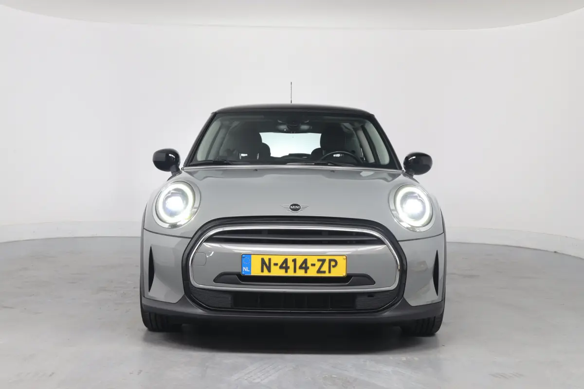 1.5 Cooper Classic | LED | Union Jack | Navi | Sfeerverlichting | Sportstoelen | Half Leder | Clima | Parkeersensoren | Lichtmetalen Velgen