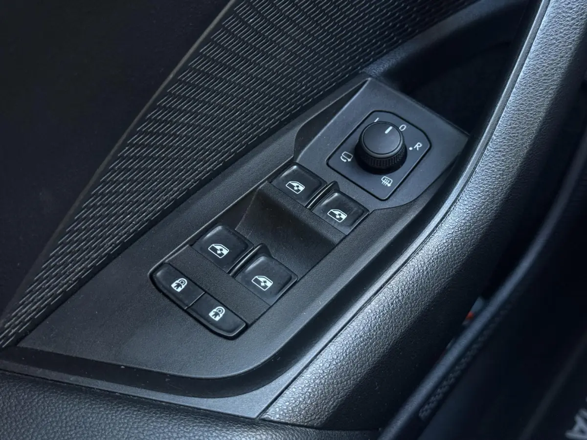1.0 e-TSI Business Edition 1e Eigenaar|Navi|Virtual Cockpit|Carplay|Clima|Cruise|PDC|Dealer Onderhouden|N.A.P|APK tot 05-2027