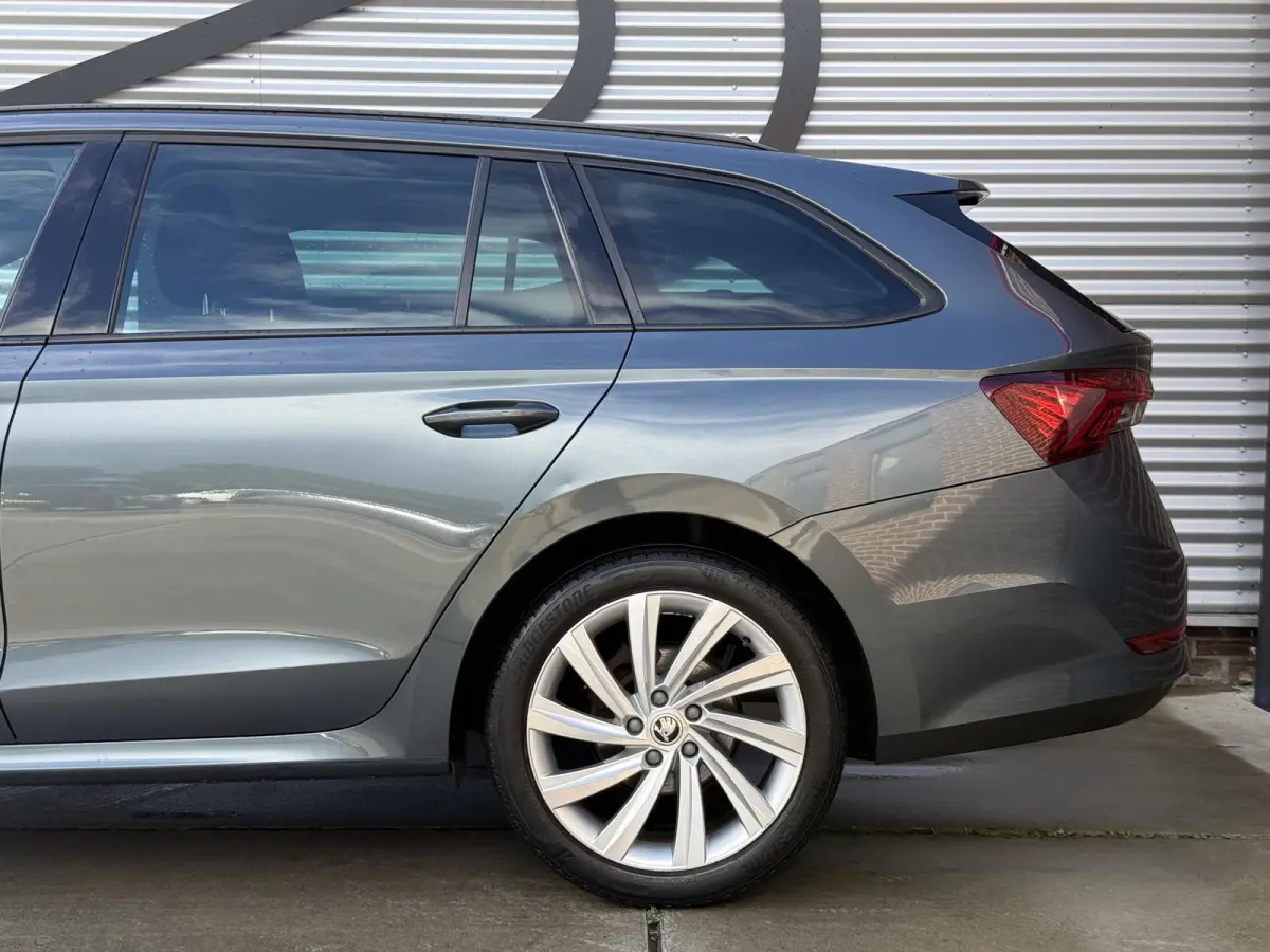 1.0 e-TSI Business Edition 1e Eigenaar|Navi|Virtual Cockpit|Carplay|Clima|Cruise|PDC|Dealer Onderhouden|N.A.P|APK tot 05-2027