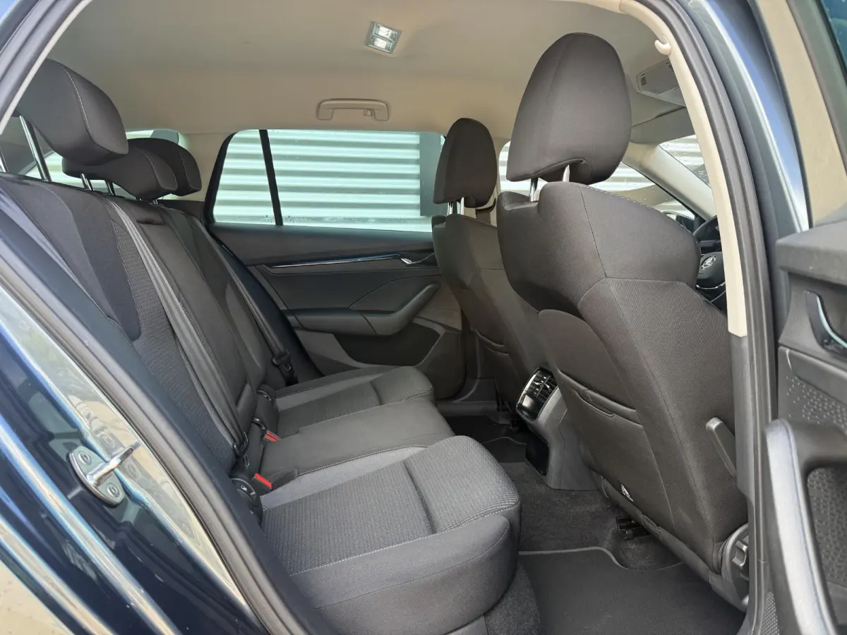 1.0 e-TSI Business Edition 1e Eigenaar|Navi|Virtual Cockpit|Carplay|Clima|Cruise|PDC|Dealer Onderhouden|N.A.P|APK tot 05-2027