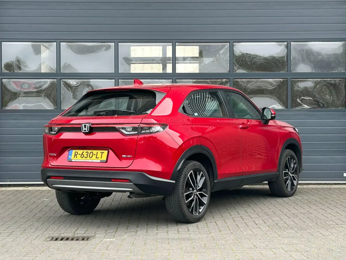 1.5 e:HEV ELEGANCE I AUTOMAAT I P-CAMERA I STOELVERWARMING I APPLE CARPLAY