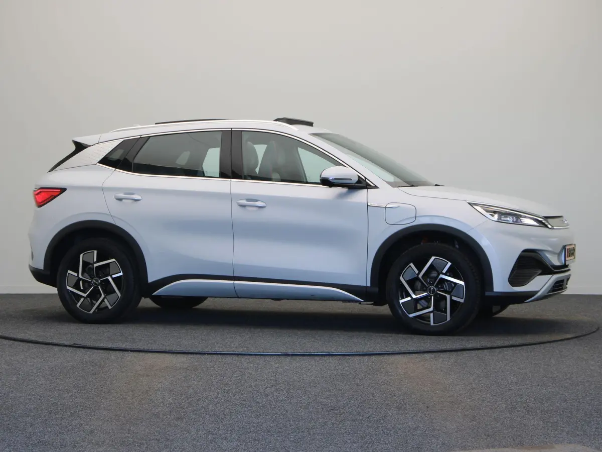 Comfort 60 kWh | SOH 95% | Panoramadak | 420km WLTP | Stoelverwarming |