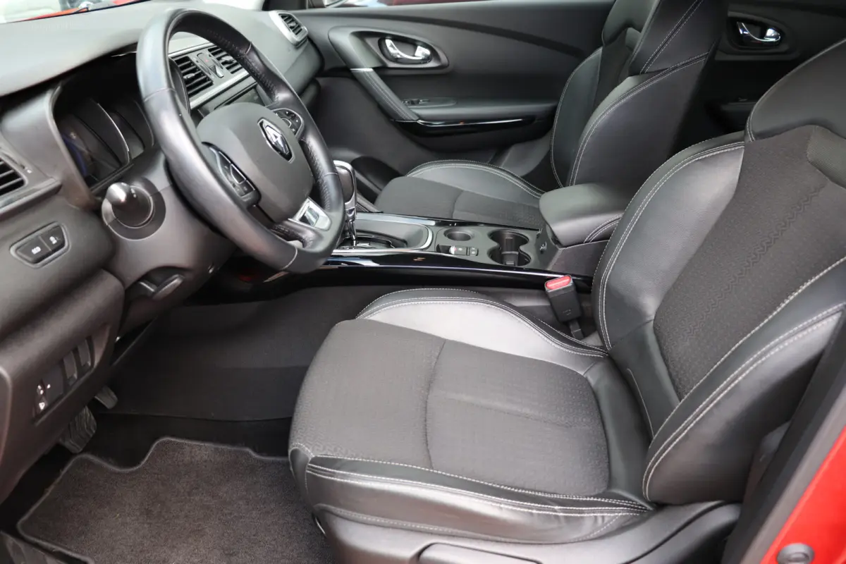 1.2 TCe Intens Automaat. Navigatie, trekhaak
