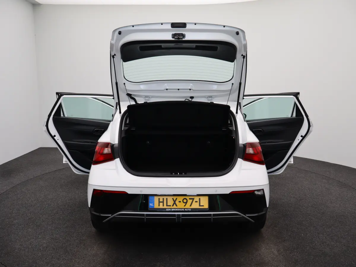 1.0 T-GDI 100pk Comfort | Airco | Camera | Carplay | Cruise control | Dodehoek detectie | Navigatie | Parkeersensoren | Digitaal cockpit | Lichtmetalen velgen