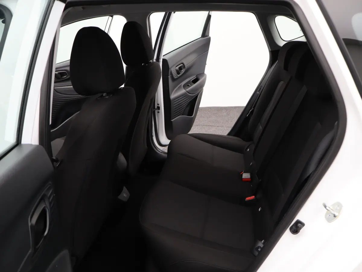 1.0 T-GDI 100pk Comfort | Airco | Camera | Carplay | Cruise control | Dodehoek detectie | Navigatie | Parkeersensoren | Digitaal cockpit | Lichtmetalen velgen