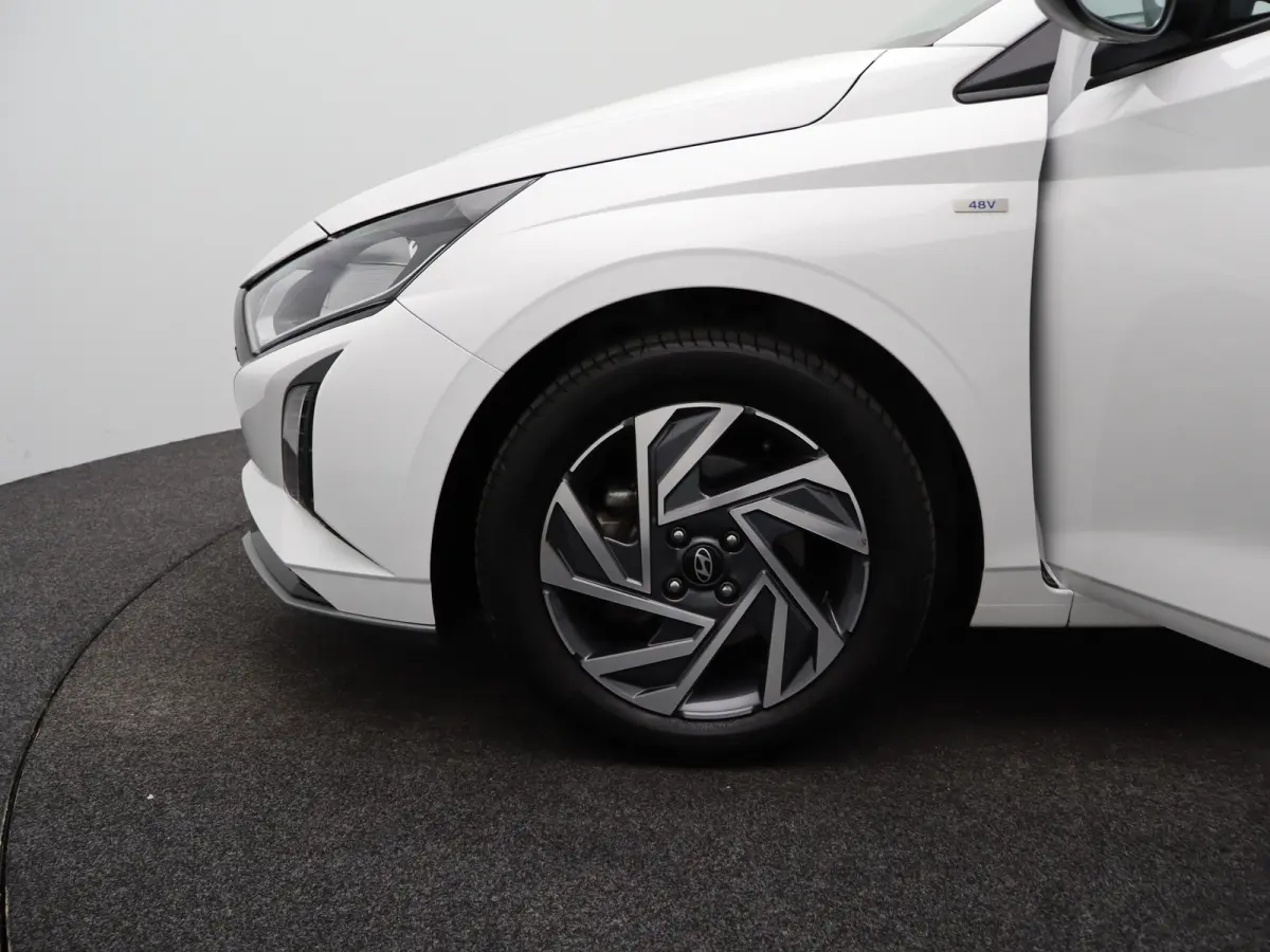 1.0 T-GDI 100pk Comfort | Airco | Camera | Carplay | Cruise control | Dodehoek detectie | Navigatie | Parkeersensoren | Digitaal cockpit | Lichtmetalen velgen