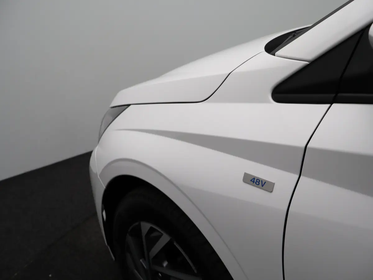 1.0 T-GDI 100pk Comfort | Airco | Camera | Carplay | Cruise control | Dodehoek detectie | Navigatie | Parkeersensoren | Digitaal cockpit | Lichtmetalen velgen