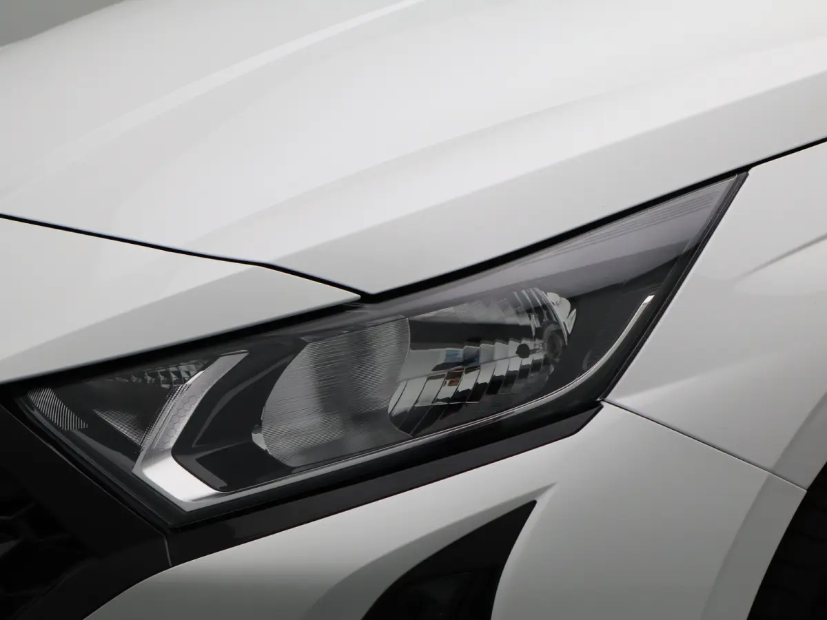 1.0 T-GDI 100pk Comfort | Airco | Camera | Carplay | Cruise control | Dodehoek detectie | Navigatie | Parkeersensoren | Digitaal cockpit | Lichtmetalen velgen