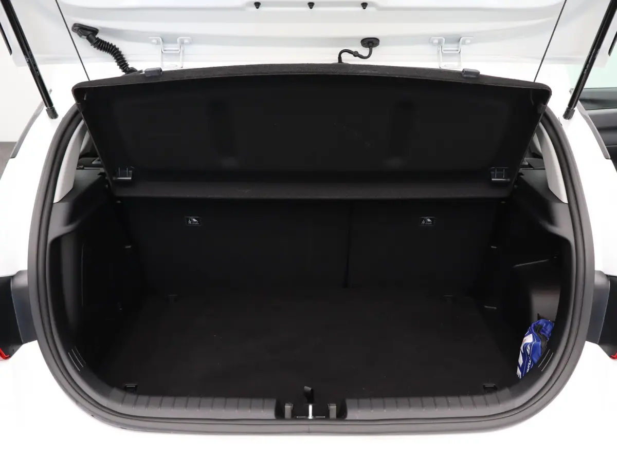 1.0 T-GDI 100pk Comfort | Airco | Camera | Carplay | Cruise control | Dodehoek detectie | Navigatie | Parkeersensoren | Digitaal cockpit | Lichtmetalen velgen