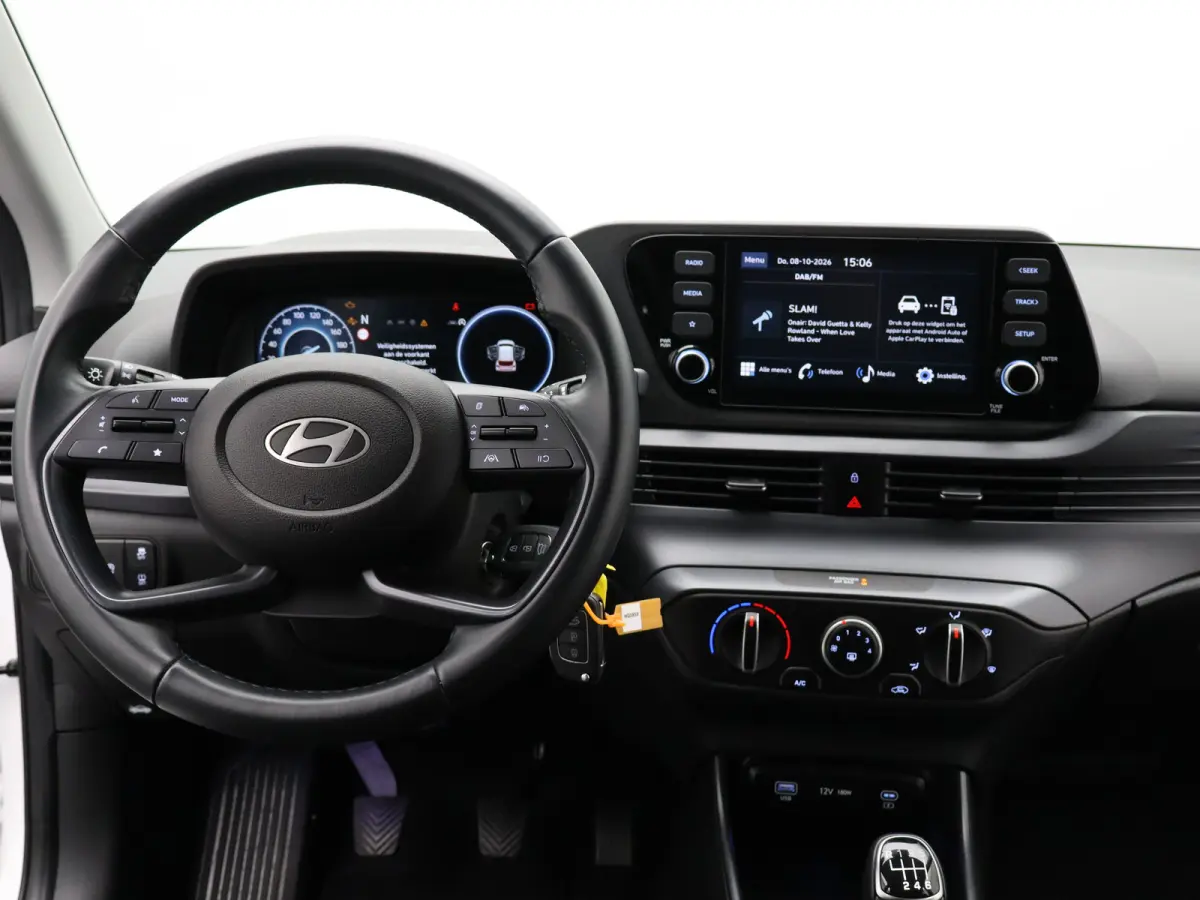 1.0 T-GDI 100pk Comfort | Airco | Camera | Carplay | Cruise control | Dodehoek detectie | Navigatie | Parkeersensoren | Digitaal cockpit | Lichtmetalen velgen