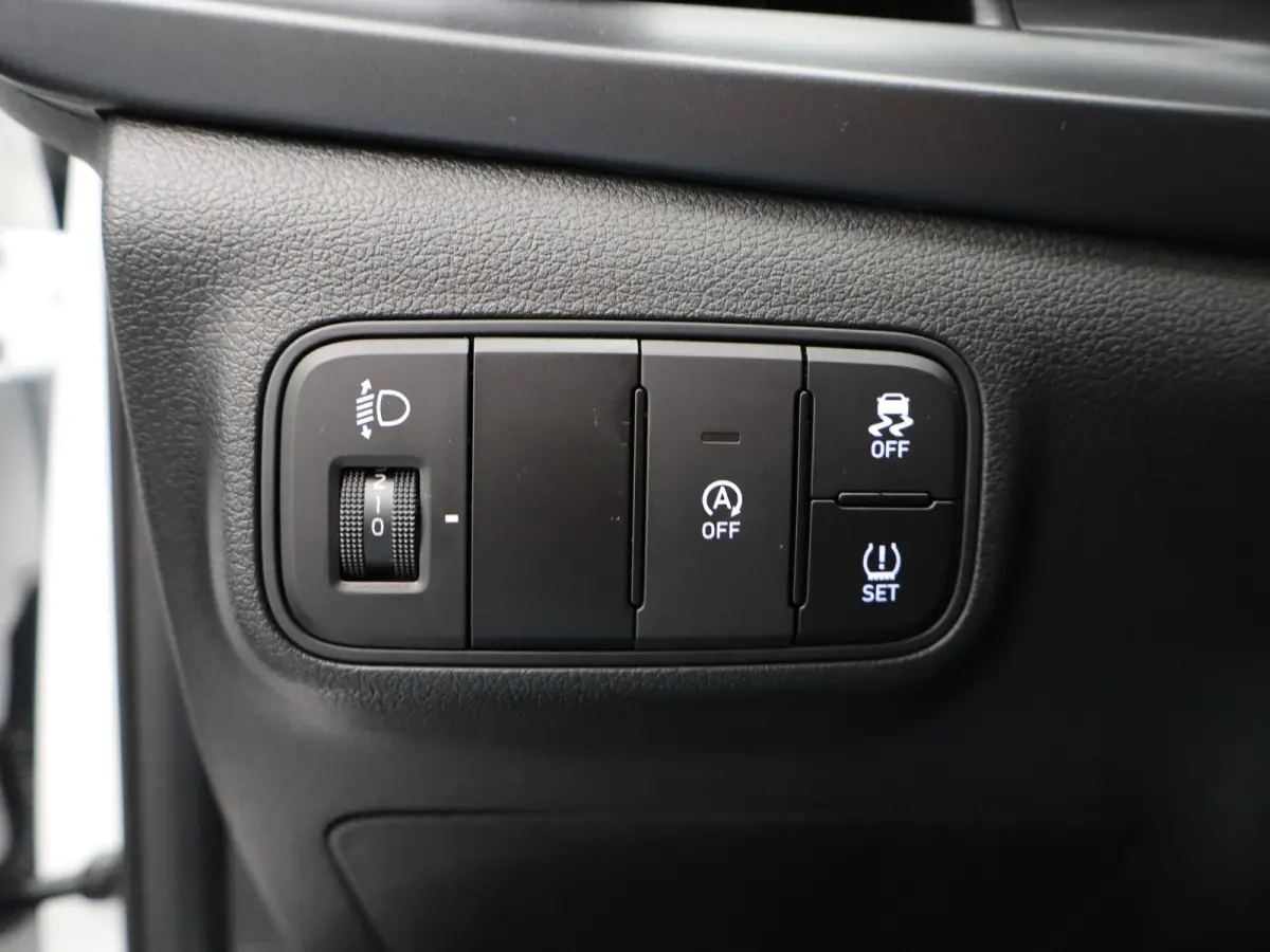 1.0 T-GDI 100pk Comfort | Airco | Camera | Carplay | Cruise control | Dodehoek detectie | Navigatie | Parkeersensoren | Digitaal cockpit | Lichtmetalen velgen