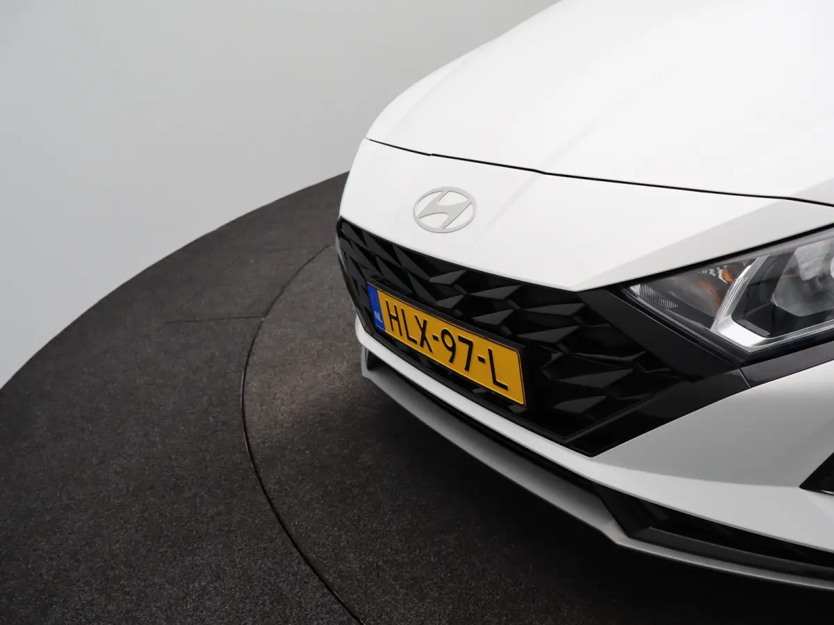 1.0 T-GDI 100pk Comfort | Airco | Camera | Carplay | Cruise control | Dodehoek detectie | Navigatie | Parkeersensoren | Digitaal cockpit | Lichtmetalen velgen