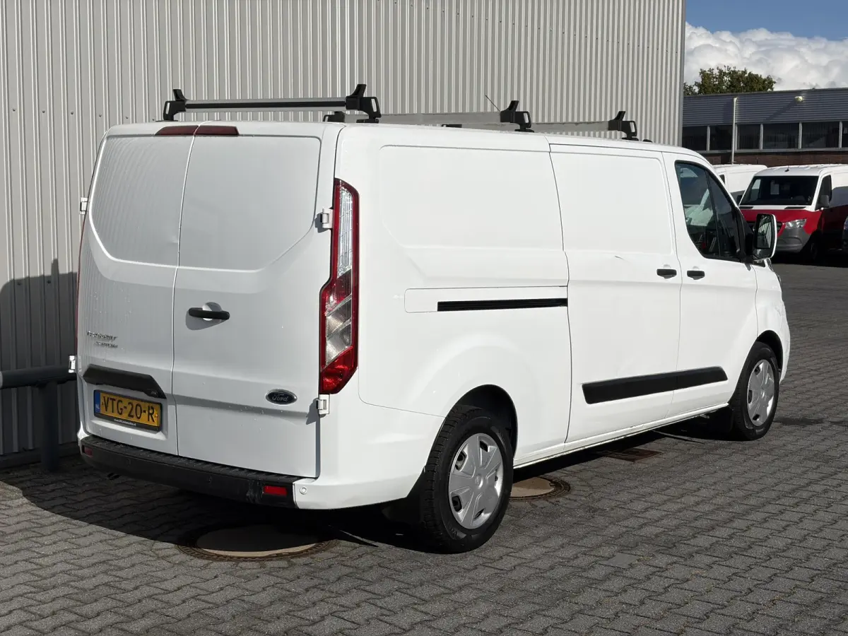 320 2.0 TDCI L2H1*NAVI*CAM*CRUISE*A/C*TEL*3PERS*