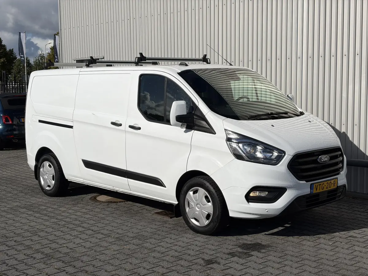 320 2.0 TDCI L2H1*NAVI*CAM*CRUISE*A/C*TEL*3PERS*