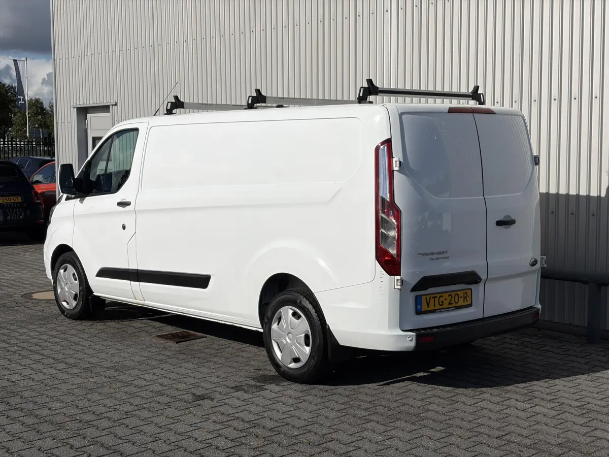 320 2.0 TDCI L2H1*NAVI*CAM*CRUISE*A/C*TEL*3PERS*