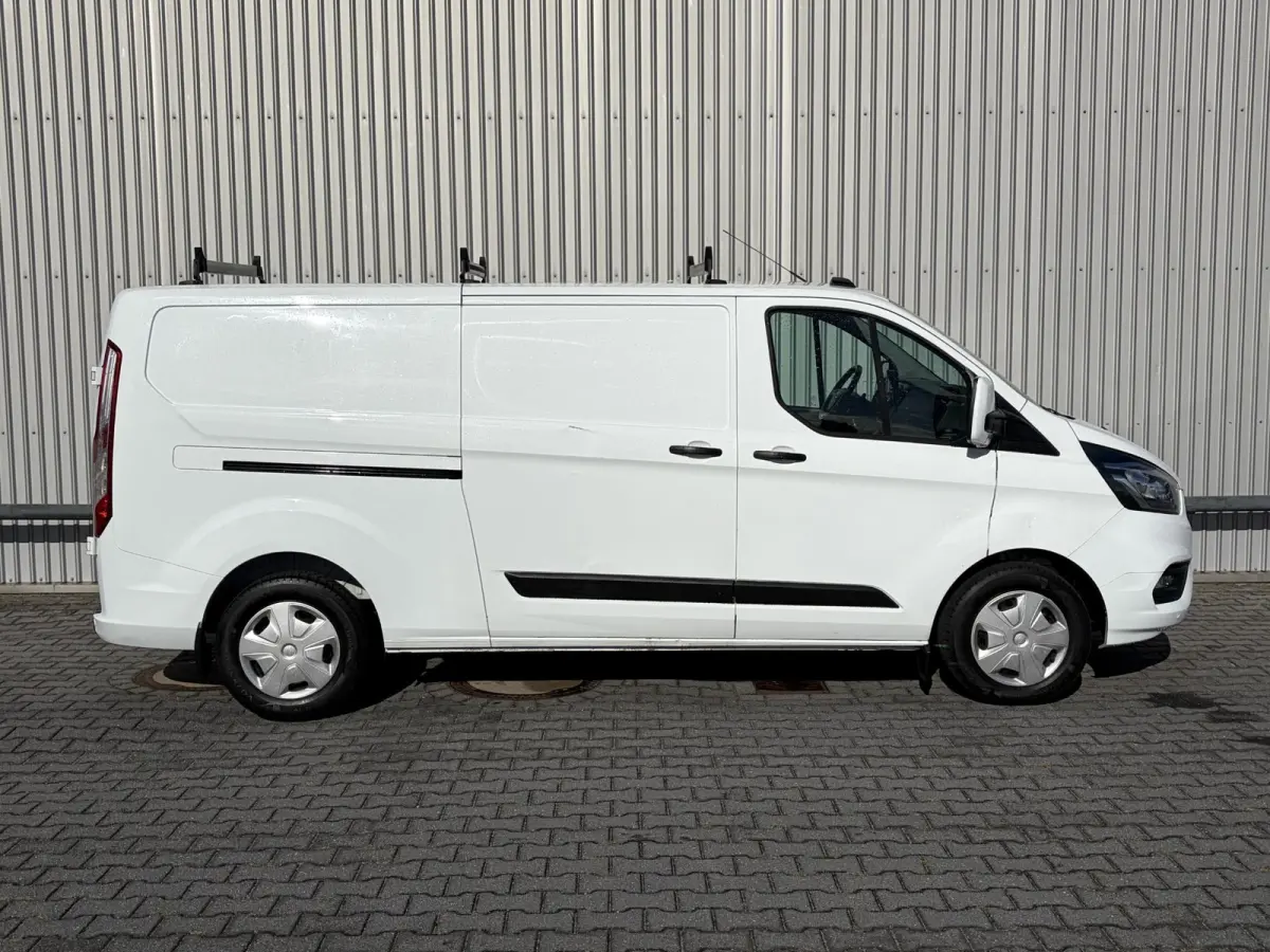 320 2.0 TDCI L2H1*NAVI*CAM*CRUISE*A/C*TEL*3PERS*