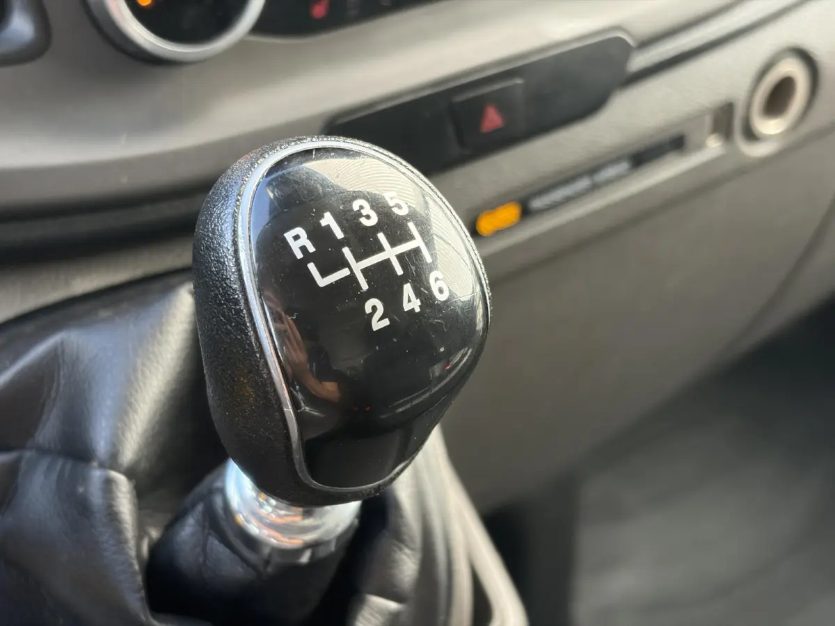 320 2.0 TDCI L2H1*NAVI*CAM*CRUISE*A/C*TEL*3PERS*