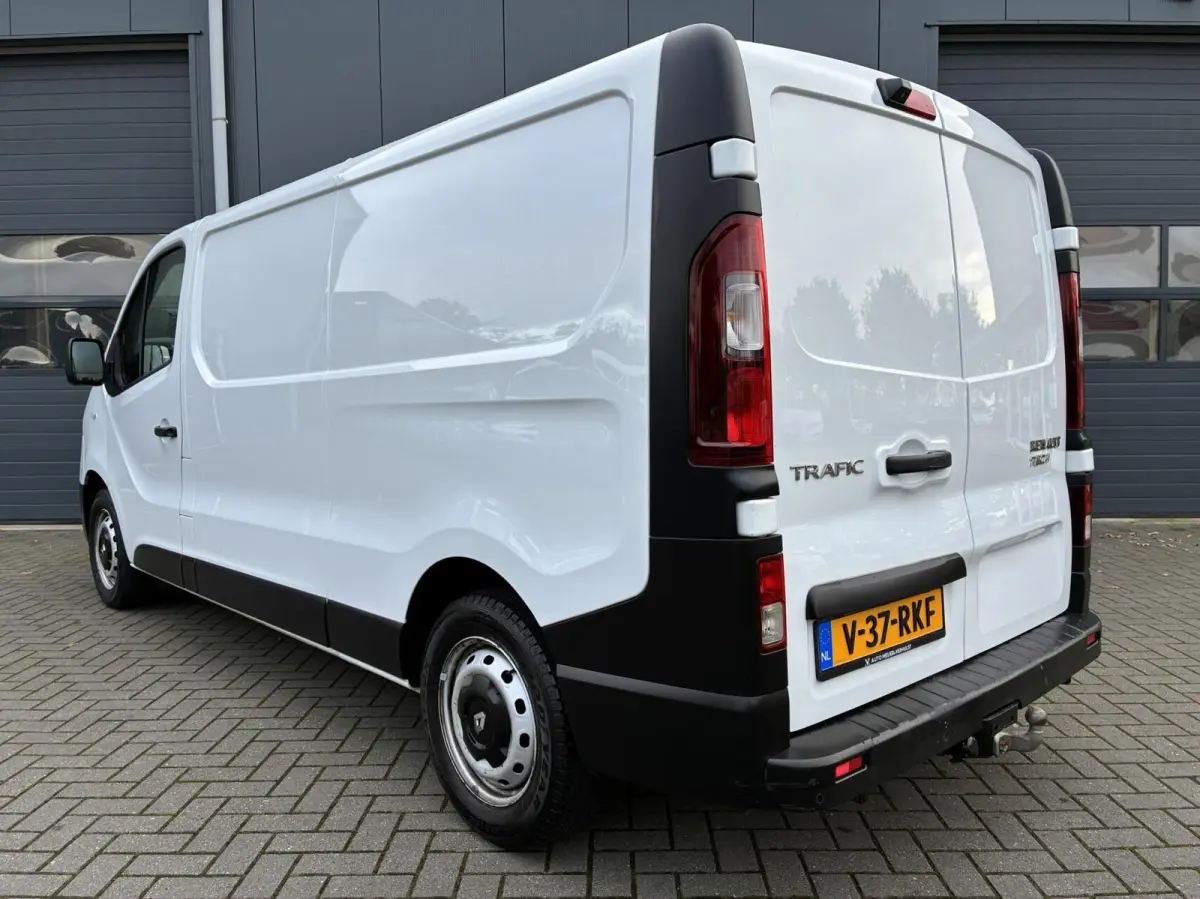 bestel 1.6 dCi 125 PK T29 L2H1 Comfort | AIRCO | 87000 KM!!!