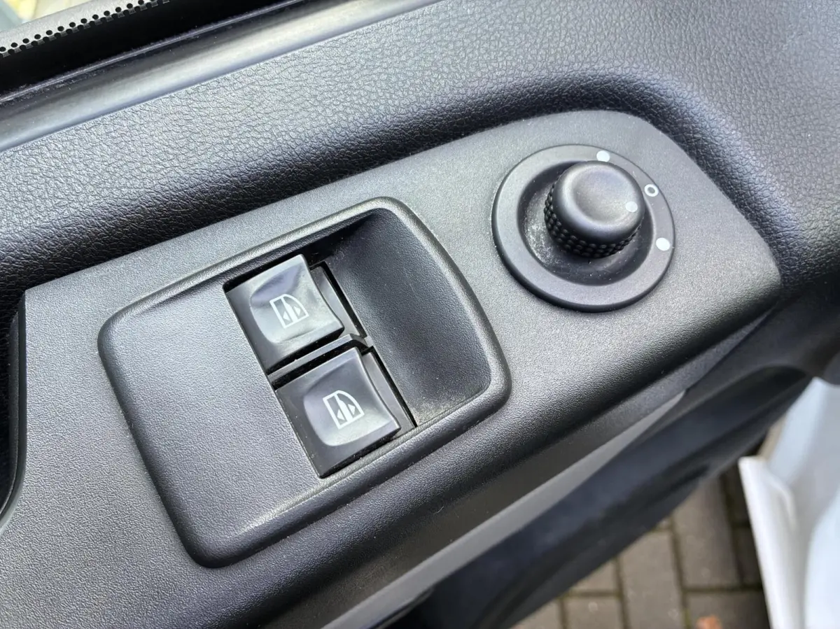 bestel 1.6 dCi 125 PK T29 L2H1 Comfort | AIRCO | 87000 KM!!!