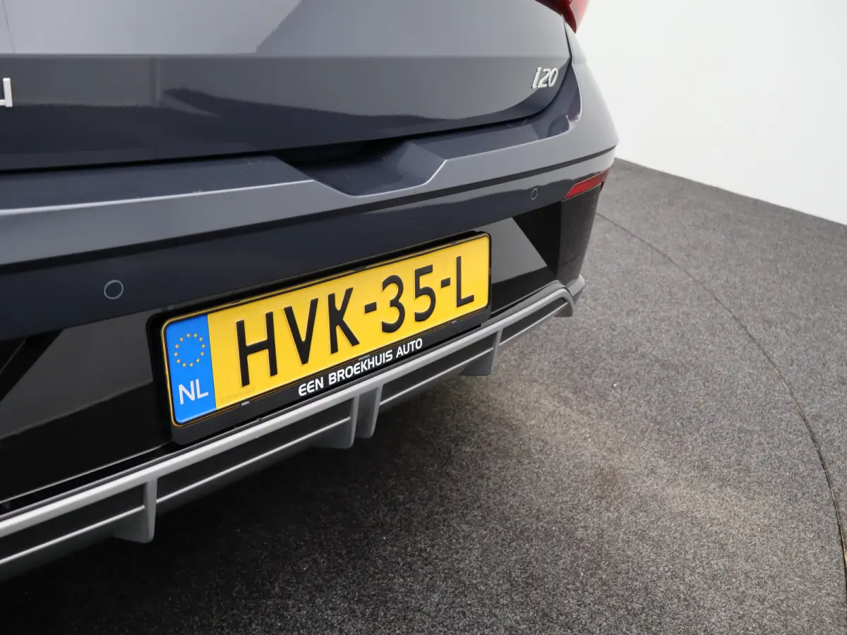 1.0 T-GDI 100pk Premium | Camera | Carplay | Premium audio | Cruise controle | Navigatie | 17'' velgen | Dodehoek detectie | Parkeersensoren