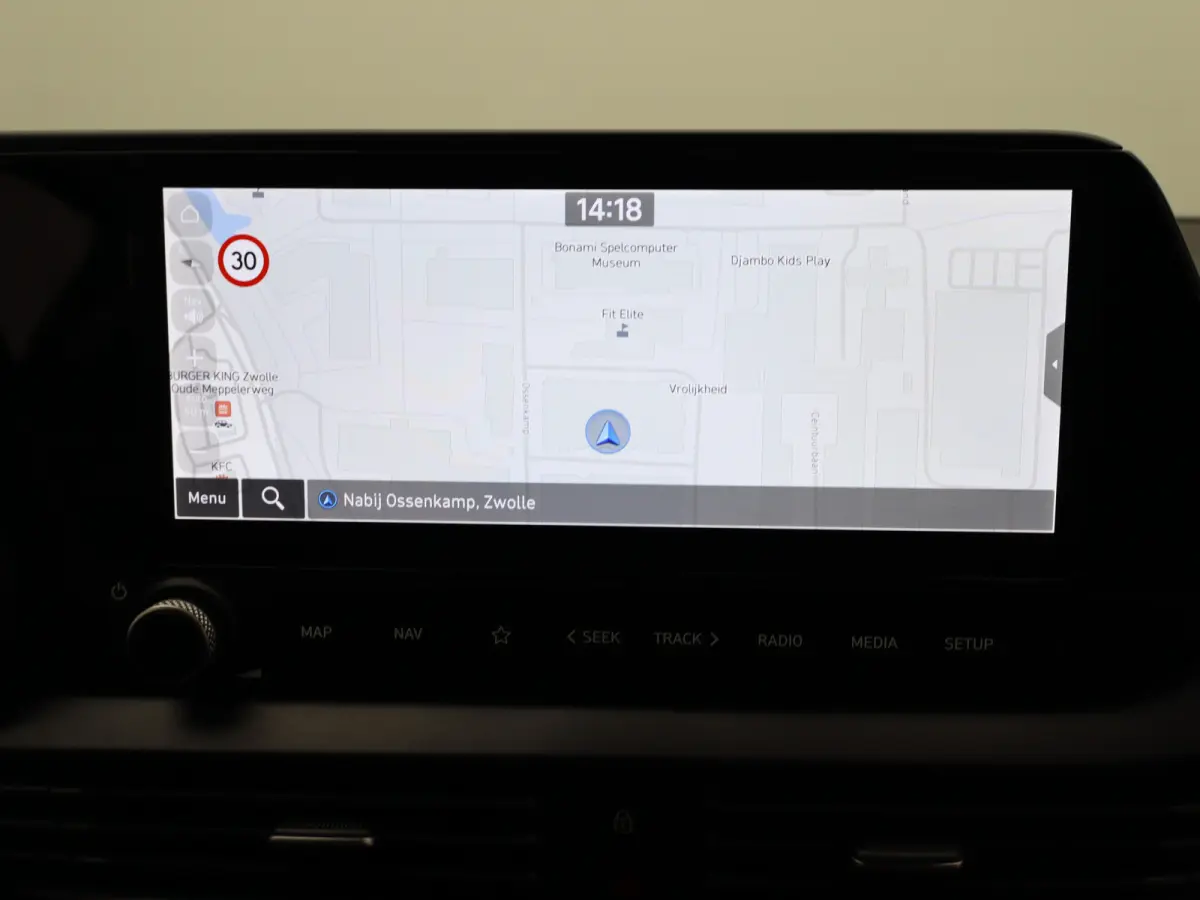 1.0 T-GDI 100pk Premium | Camera | Carplay | Premium audio | Cruise controle | Navigatie | 17'' velgen | Dodehoek detectie | Parkeersensoren