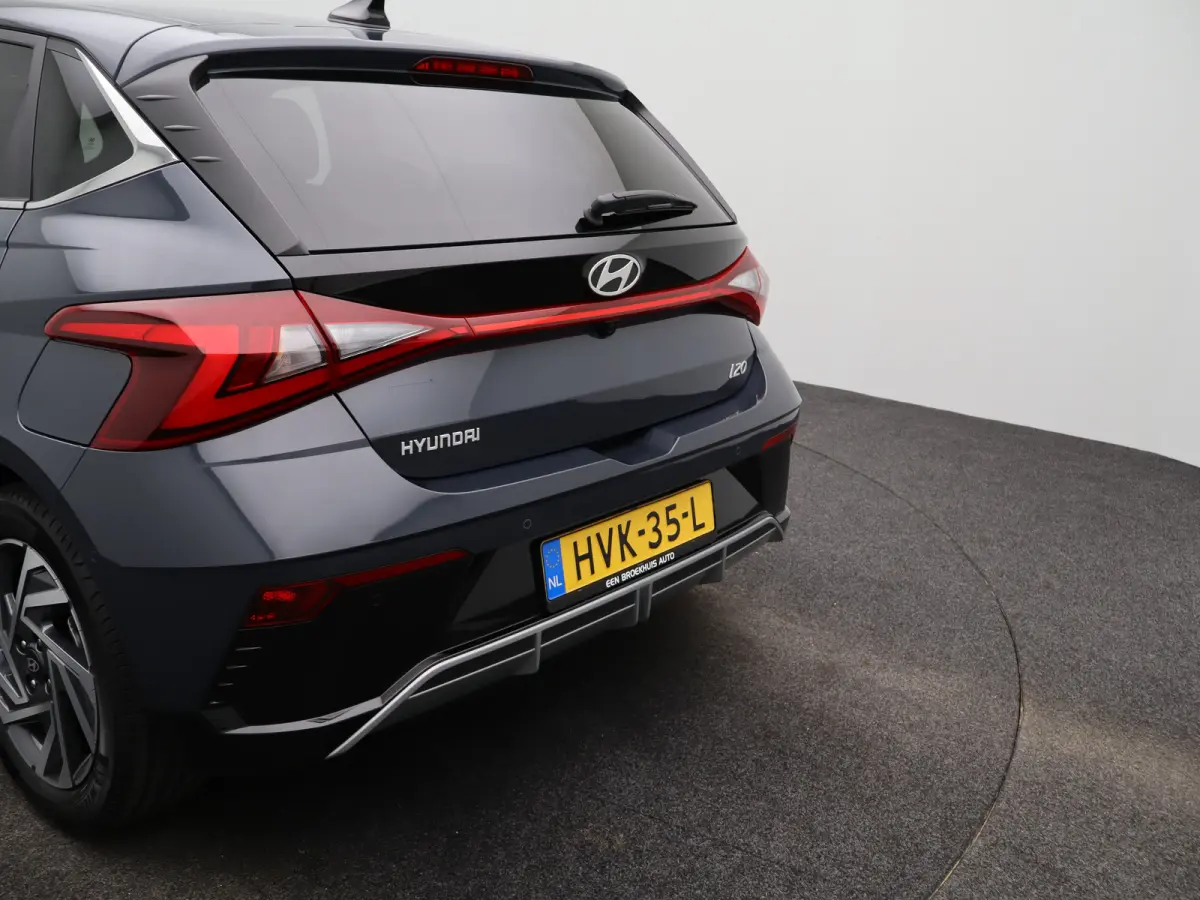 1.0 T-GDI 100pk Premium | Camera | Carplay | Premium audio | Cruise controle | Navigatie | 17'' velgen | Dodehoek detectie | Parkeersensoren
