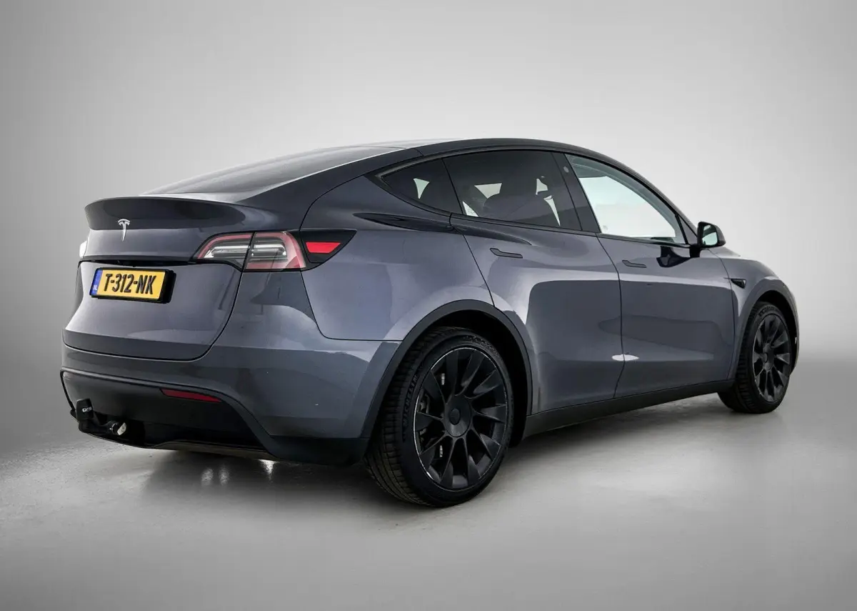 RWD 58 kWh | WORDT VERWACHT | ACHTERUITRIJCAMERA | PANORAMADAK | STOELVERWARMING | KEYLESS | NAVIGATIE | CLIMATE CONTROL | ELEKTRISCH BEDIENBARE VOORSTOEL MET GEHEUGEN |