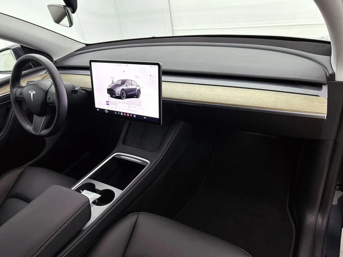 RWD 58 kWh | WORDT VERWACHT | ACHTERUITRIJCAMERA | PANORAMADAK | STOELVERWARMING | KEYLESS | NAVIGATIE | CLIMATE CONTROL | ELEKTRISCH BEDIENBARE VOORSTOEL MET GEHEUGEN |
