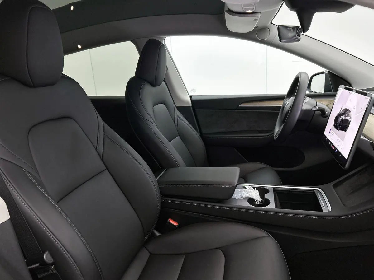 RWD 58 kWh | WORDT VERWACHT | ACHTERUITRIJCAMERA | PANORAMADAK | STOELVERWARMING | KEYLESS | NAVIGATIE | CLIMATE CONTROL | ELEKTRISCH BEDIENBARE VOORSTOEL MET GEHEUGEN |