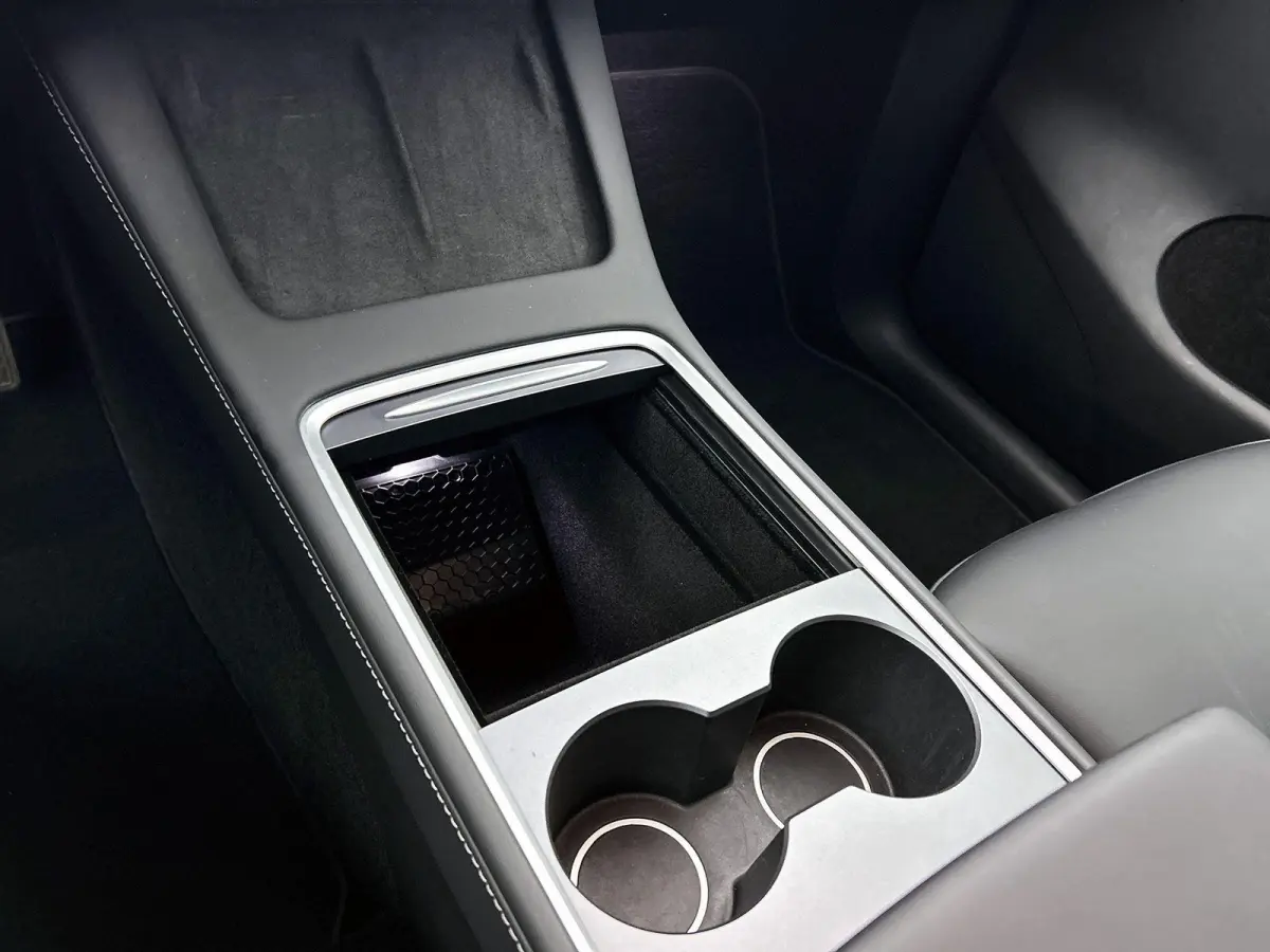 RWD 58 kWh | WORDT VERWACHT | ACHTERUITRIJCAMERA | PANORAMADAK | STOELVERWARMING | KEYLESS | NAVIGATIE | CLIMATE CONTROL | ELEKTRISCH BEDIENBARE VOORSTOEL MET GEHEUGEN |