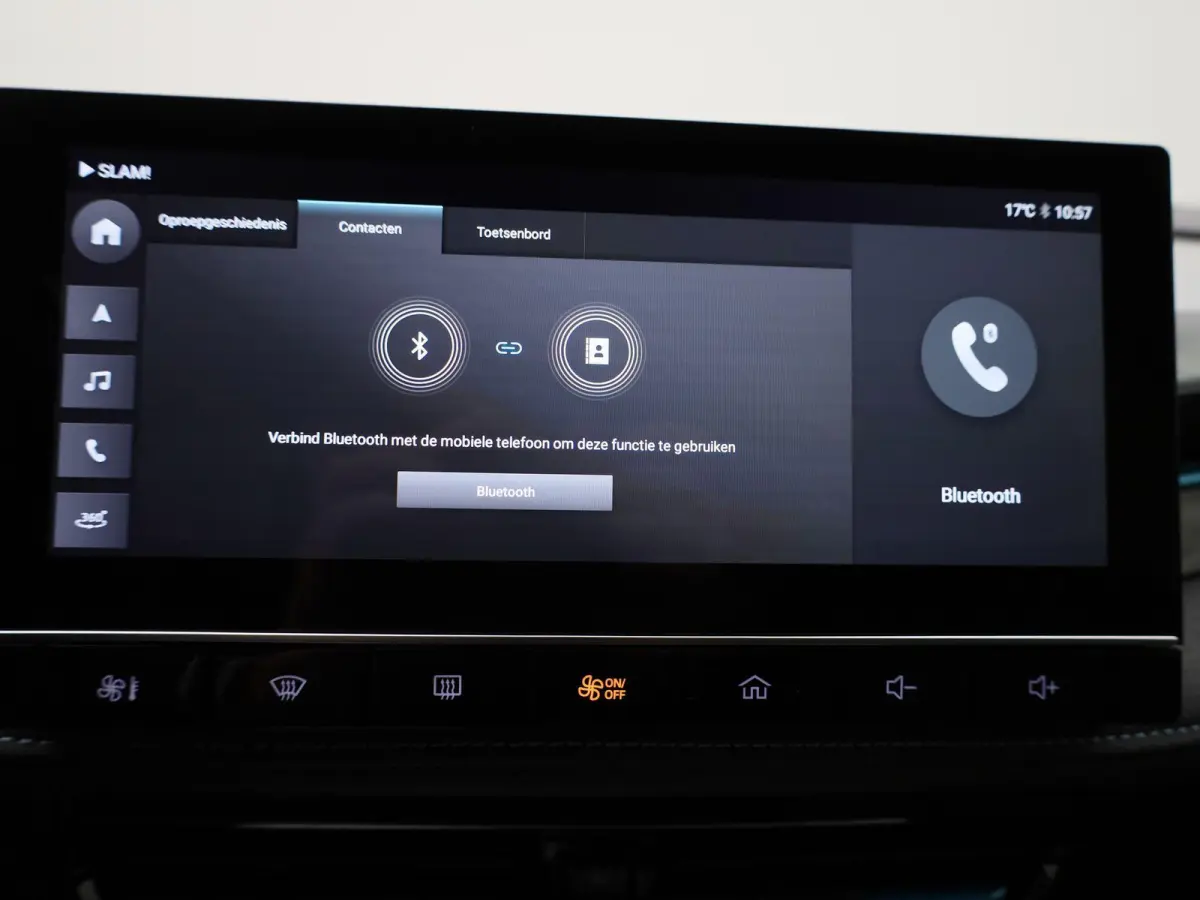 MG5 Electric Standard Range Luxury 50 kWh | 87,1% SOH | ACHTERUITRIJCAMERA | STOELVERWARMING | APPLE CARPLAY | ANDROID AUTO | CRUISECONTROL | LEDEREN BEKLEDING |