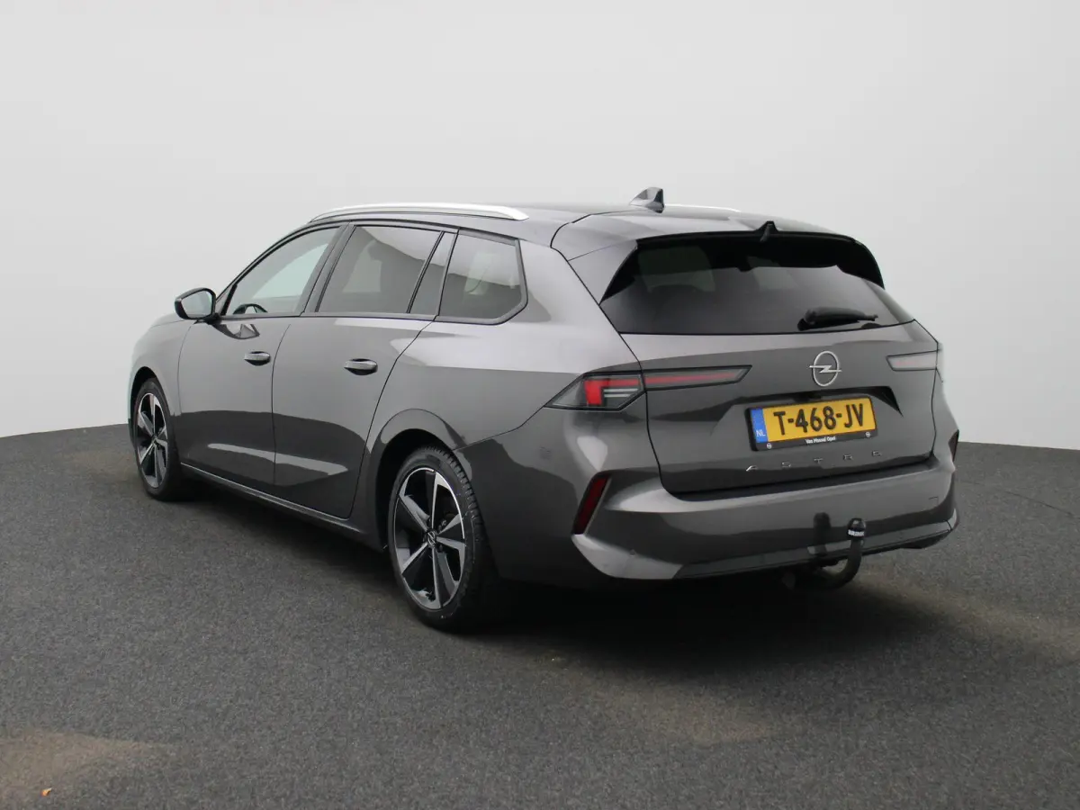 1.2 Business Elegance | AUTOMAAT | ACHTERUITRIJCAMERA | STOELVERWARMING | APPLE CARPLAY / ANDROID AUTO | ADAPTIEVE CRUISECONTROL | DAB+ |