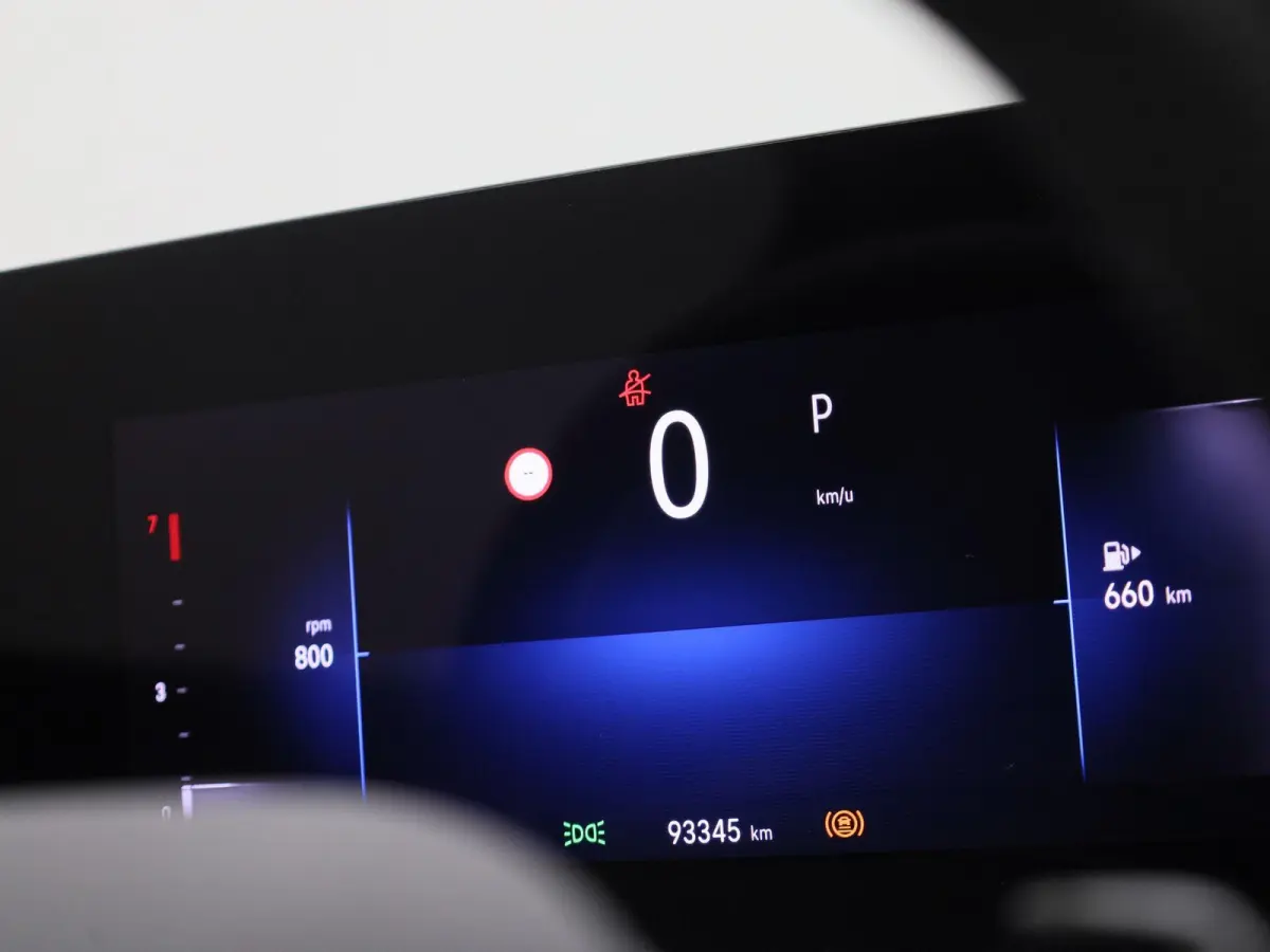 1.2 Business Elegance | AUTOMAAT | ACHTERUITRIJCAMERA | STOELVERWARMING | APPLE CARPLAY / ANDROID AUTO | ADAPTIEVE CRUISECONTROL | DAB+ |