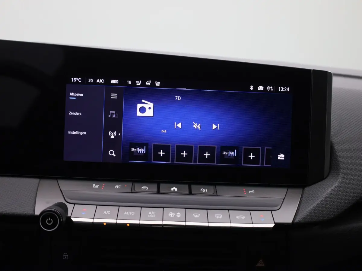 1.2 Business Elegance | AUTOMAAT | ACHTERUITRIJCAMERA | STOELVERWARMING | APPLE CARPLAY / ANDROID AUTO | ADAPTIEVE CRUISECONTROL | DAB+ |